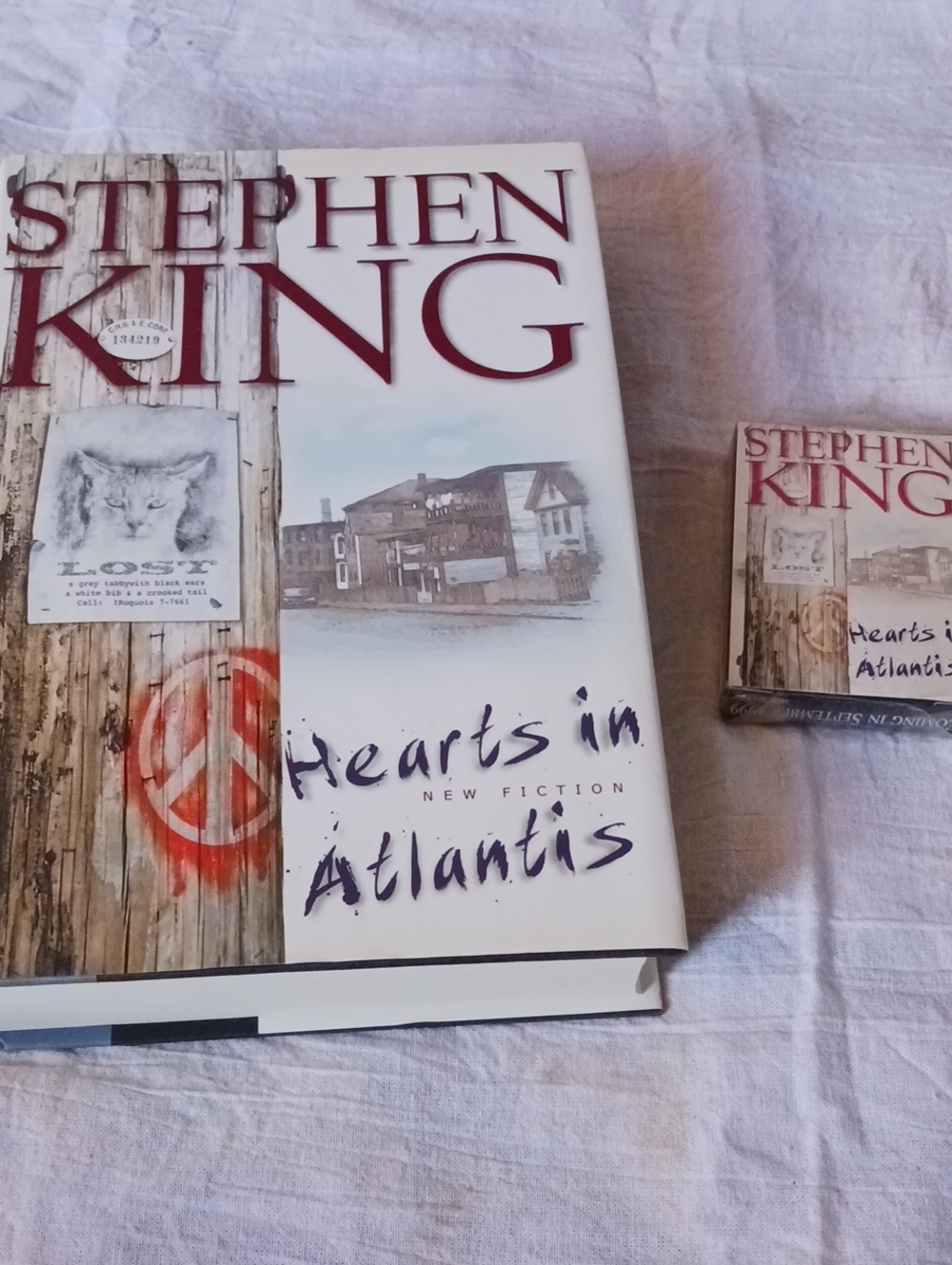 Hearts in Atlantis Hardcover - Collectors Set With Promo Playing Cards